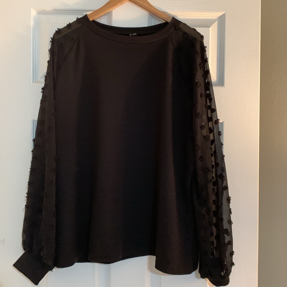 Long see through sleeves with flower design shirt